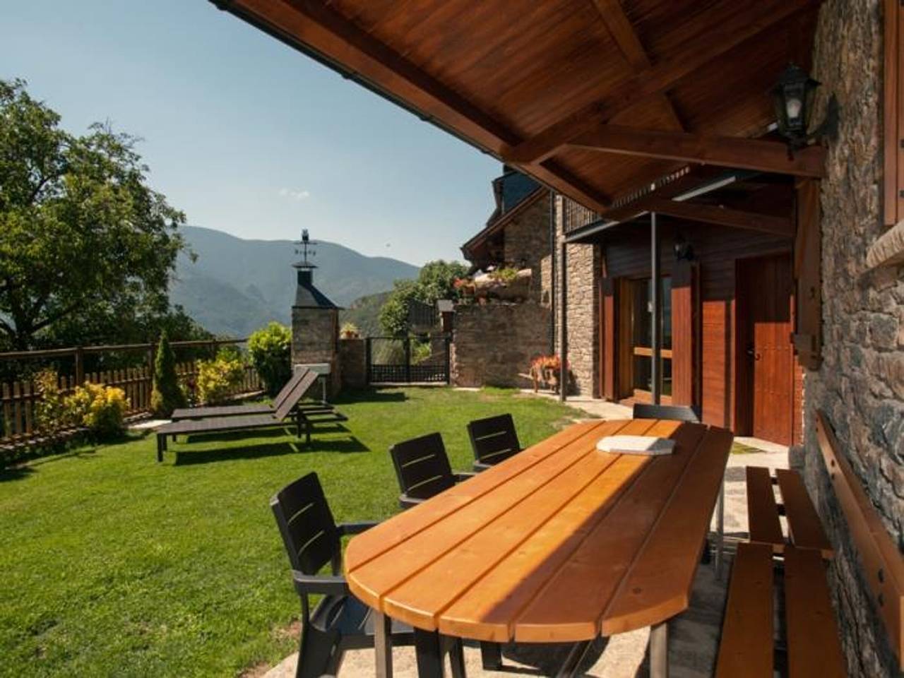 Casa rural en Montardit de Dalt con jardín y se admiten mascotas. in Sort , Pirineo Catalan