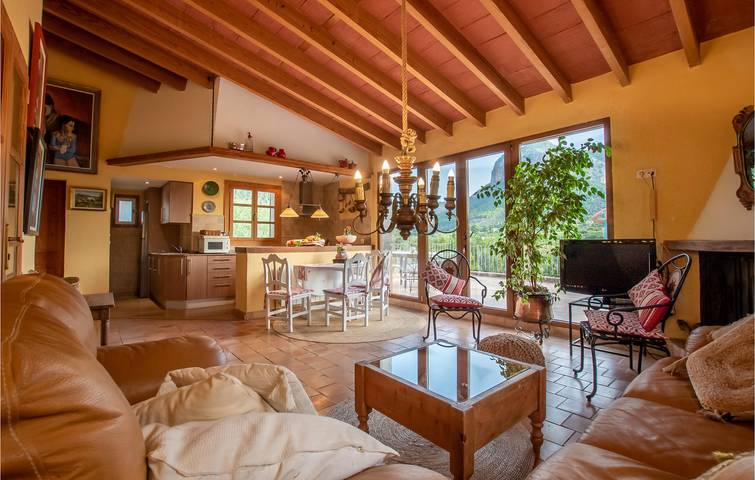 Estancia 132m2 con Piscina, Cocina e Internet, a 2km de Alaró in Alaró, Interior de Mallorca