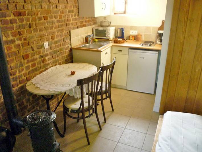 Gîte pour 2 personnes, avec jardin à Les Loges - 3