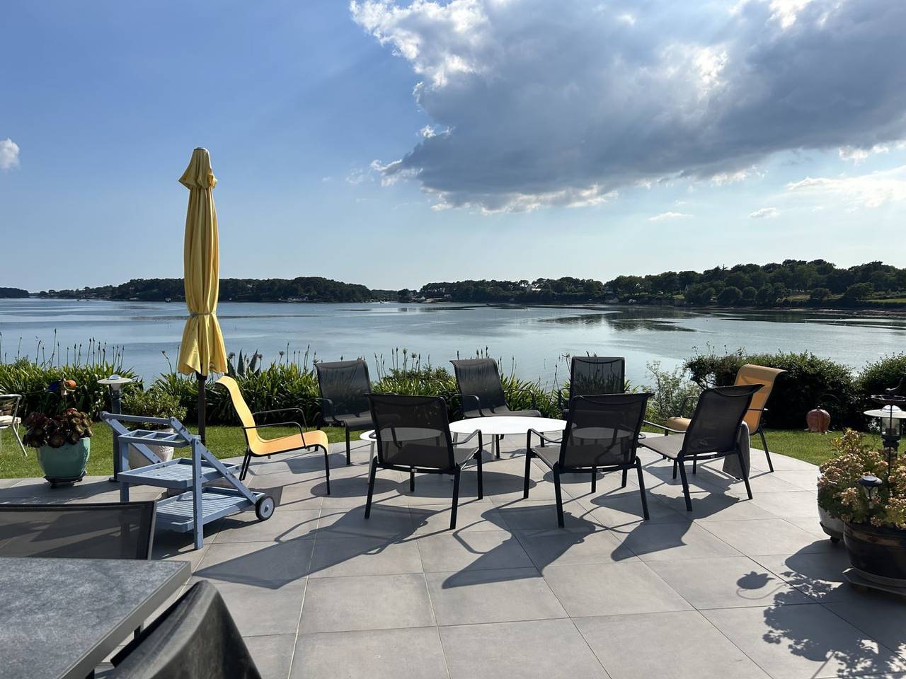 Chambres d'hôtes Anse de Kerdelan - Chambre Marine Coquelicot in Baden (France), Côte des Mégalithes