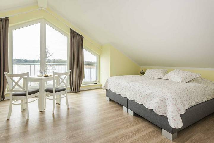 Luxus See - Domizil mit Sauna, Kamin, eigener Seezugang - Ferienhaus Rohrdommel in Krakow am See, Mecklenburgische Seenplatte