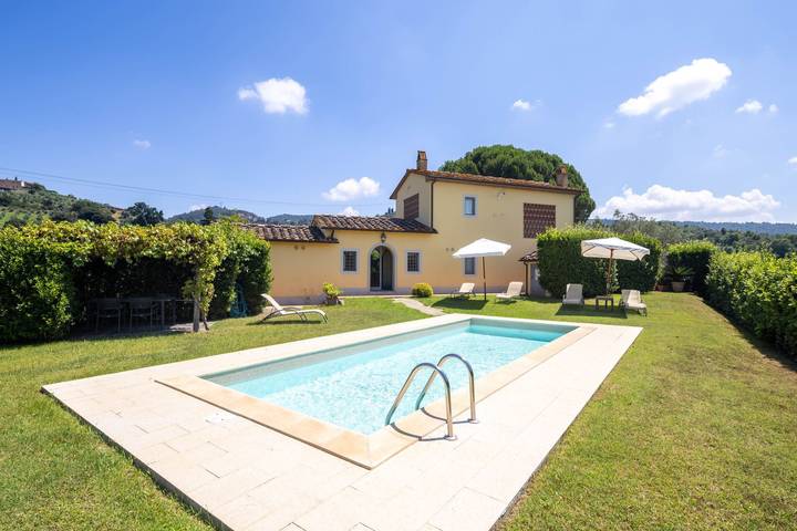 Villa für 5 Personen, mit Garten und Pool