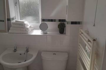 Apartment for 5 People in Solihull, Birmingham Area, Photo 4