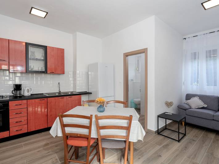 Ferienwohnung für 4 Personen, mit Balkon und Terrasse sowie Garten auf Vir - 4
