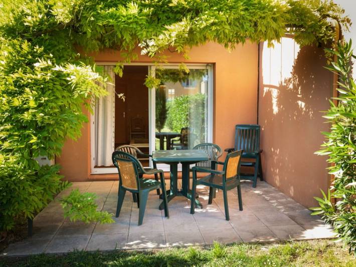 Location de vacances pour 5 personnes, avec jardin et sauna ainsi que terrasse et bassin pour enfant, animaux acceptés à Arles - 3