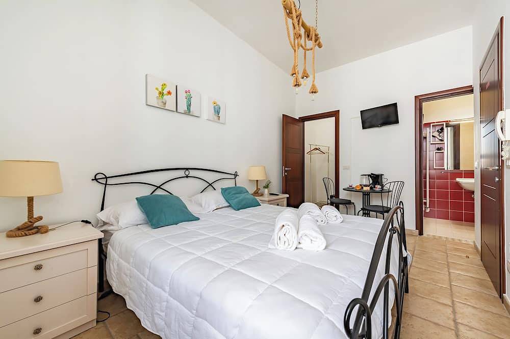 Helios Room 1, Conversano, Italy in Conversano, Provincia di Bari