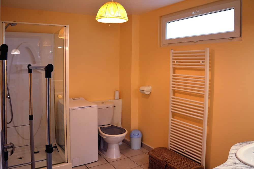 Furnished, single-storey gite in the heart of the village Completely refurbished in March 2025 in Bellefontaine (Jura), Parc naturel régional du Haut-Jura