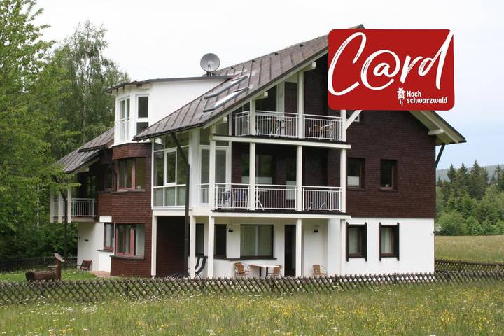 Ferienwohnung für 2 Personen, mit Garten und Seeblick sowie Ausblick in Titisee-Neustadt