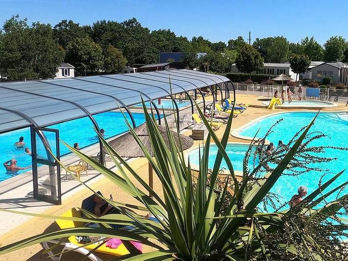 Mobil home pour 6 personnes, avec bassin pour enfant à Saint-André-des-Eaux
