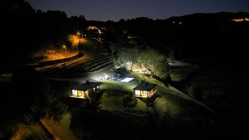 Mobil home pour 4 personnes, avec piscine ainsi que jardin et vue dans Ponte da Barca - 4