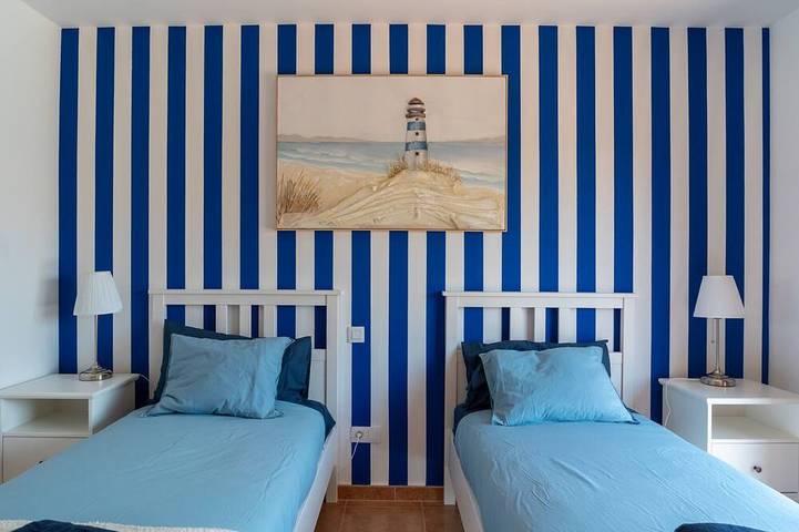 Villa Skawi - Cliffside Retreat in Costa de Antigua, Antigua
