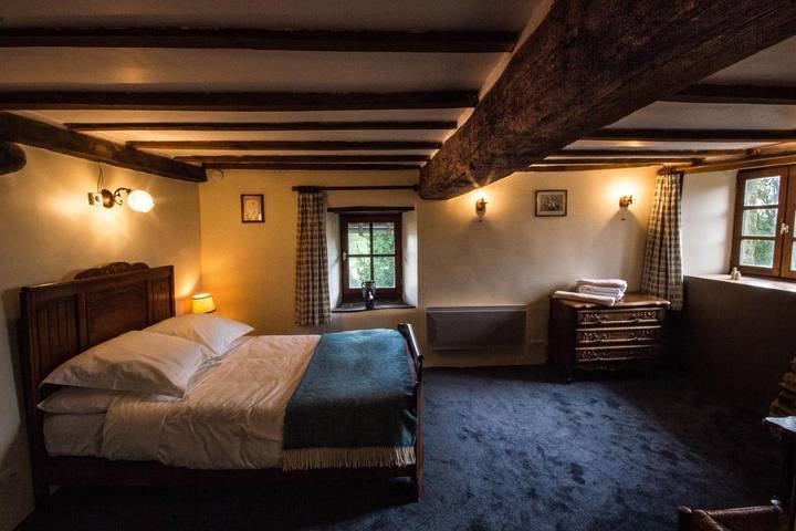 Chambre d’hôte pour 5 personnes, avec jardin ainsi que piscine et vue dans Mayenne - 2