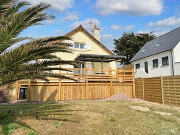 Gîte pour 6 personnes, avec terrasse dans Denneville Plage