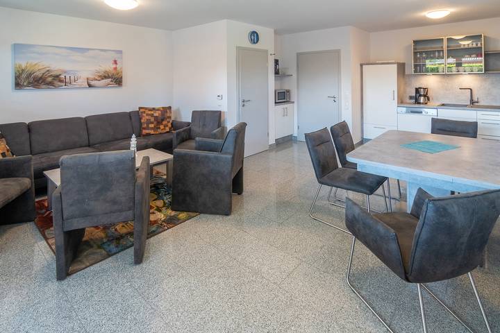 Ferienhaus für 10 Personen, mit Balkon und Terrasse in Bensersiel