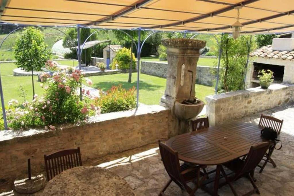 Bastide le Seigneur in Sault, Parc naturel régional du Mont-Ventoux