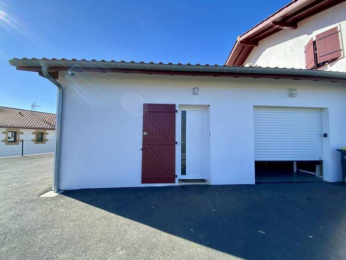 Appartement de vacances pour 3 personnes, avec Terrasse et Jardin