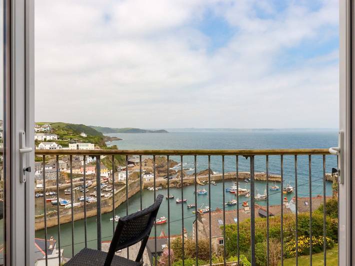 Holiday home for 8 people, with Balcony and Terrace in Mevagissey