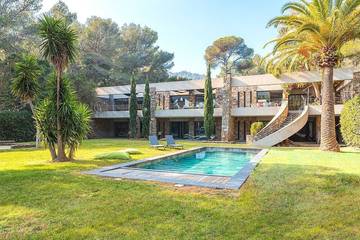 Villa pour 12 personnes, avec jardin et terrasse dans Cap Bénat