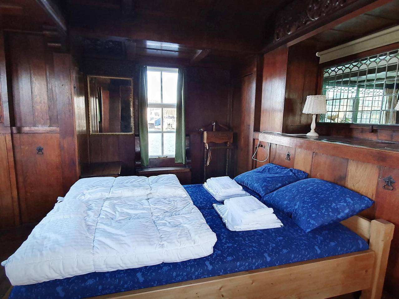 Historisches Hausboot – Aufenthalt für 7 in Naarden, Nordholland