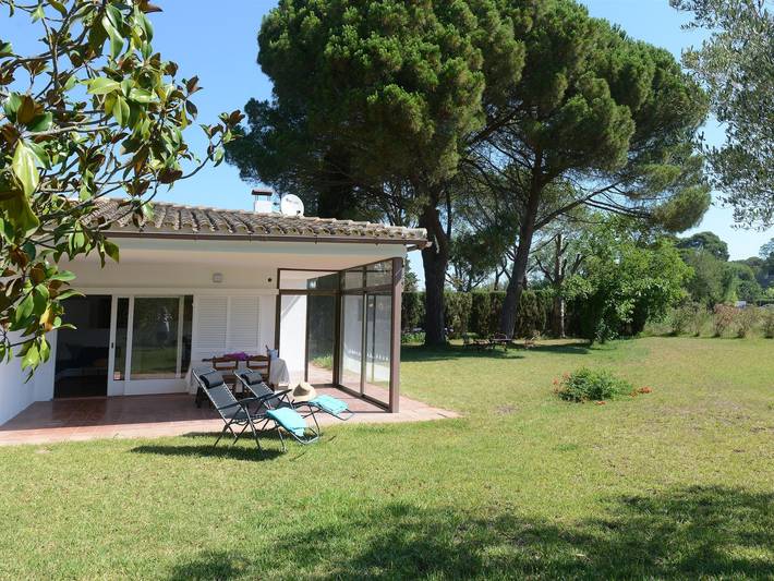 Location de vacances pour 6 personnes, avec terrasse et jardin à L'Escala - 2