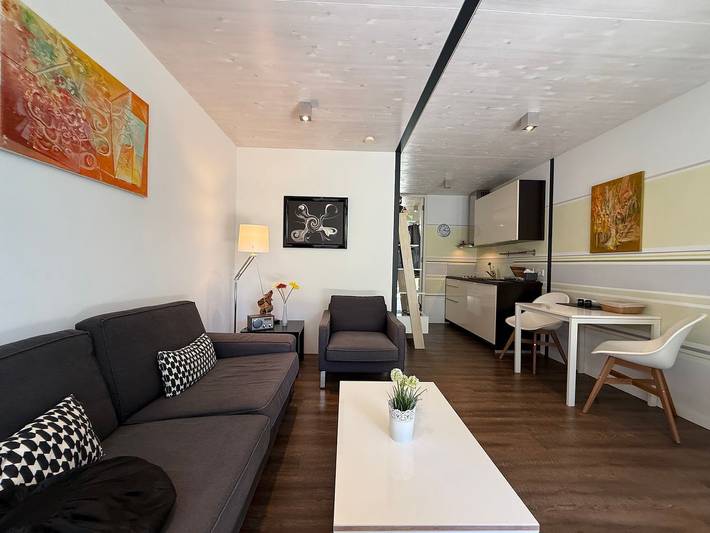 Ganze Wohnung, Modernes See und Mehr Apartment 3 mit überdachter Terrasse und Gartenblick in Stetten, Region Bodensee-Oberschwaben
