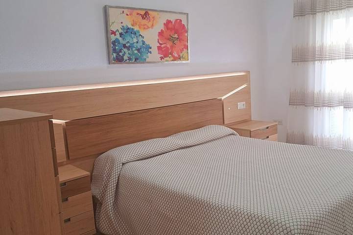 Casa Adosada Con Patios, BBQ, WIFI Gratuito Y Parking A 5' A Pie De La Playa in Nerja Centre, Nerja