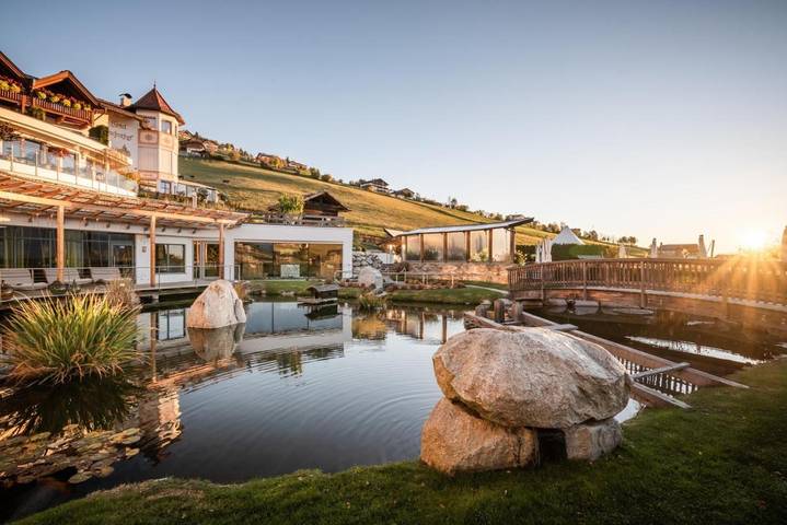 Appartamento per 2 persone, con sauna e panorama nonché giardino e piscina, con animali domestici a Maranza