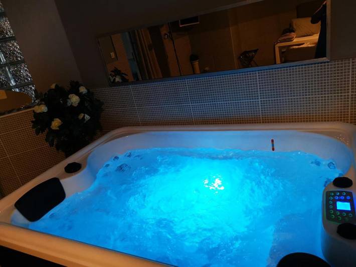 Hôtel pour 2 personnes, avec jardin et jacuzzi à Domont - 2