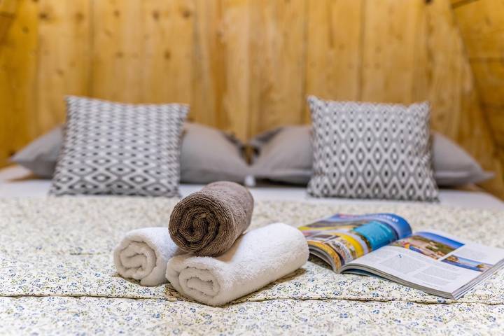 Paradise Forest Glamping near Koper Hut 2 in Koper, Slowenische Riviera