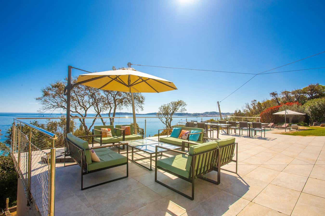 Villa with Stunning Views of the Gulf of Saint-Tropez, Beach 200 m Away in Sainte-Maxime, Mediterranean Coast (France)
