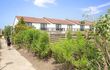 Cottage pour 4 personnes, avec terrasse et piscine à Bredene