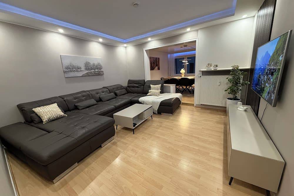 Ganze Wohnung, Rheinperle Wesel  Zentral 90m².mit 2 Schlafzimmern.4 Betten und große schlafsofa in Wesel, Niederrhein