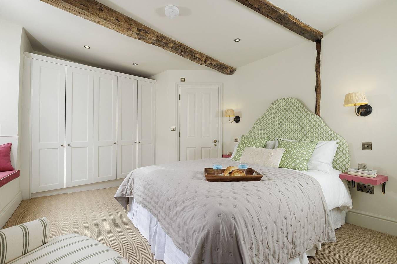 Entire apartment, The Barley Apartment at Cowley House in Cirencester, Gloucestershire