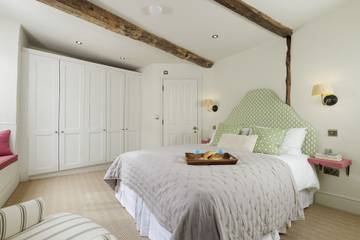 Glamping for 6 People in Cirencester, The Cotswolds, Photo 3