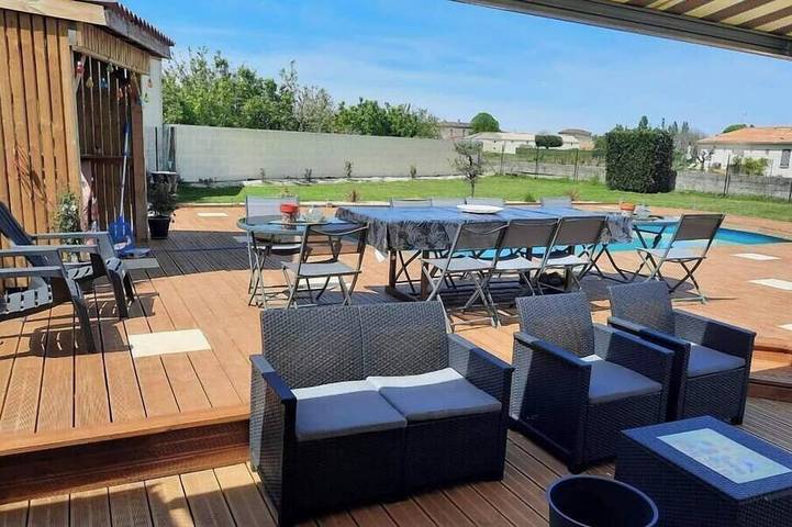 Location de vacances pour 19 personnes à Gémozac