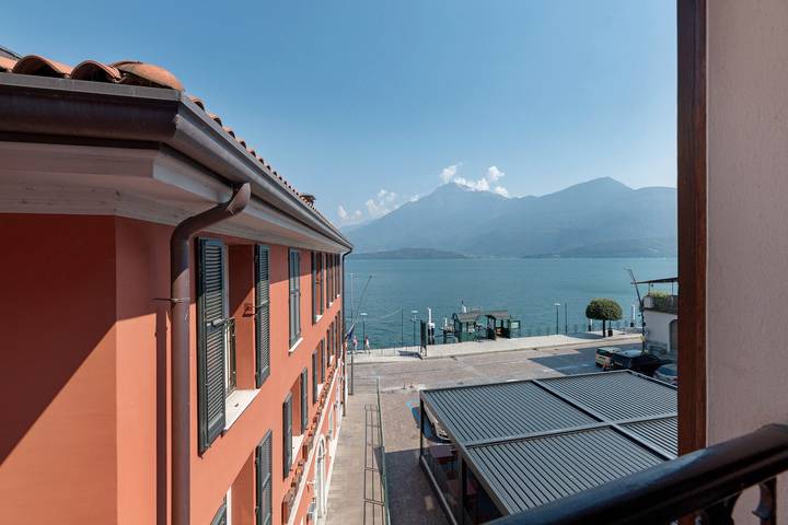 Agriturismo per 7 persone, con balcone e vista lago in Gravedona