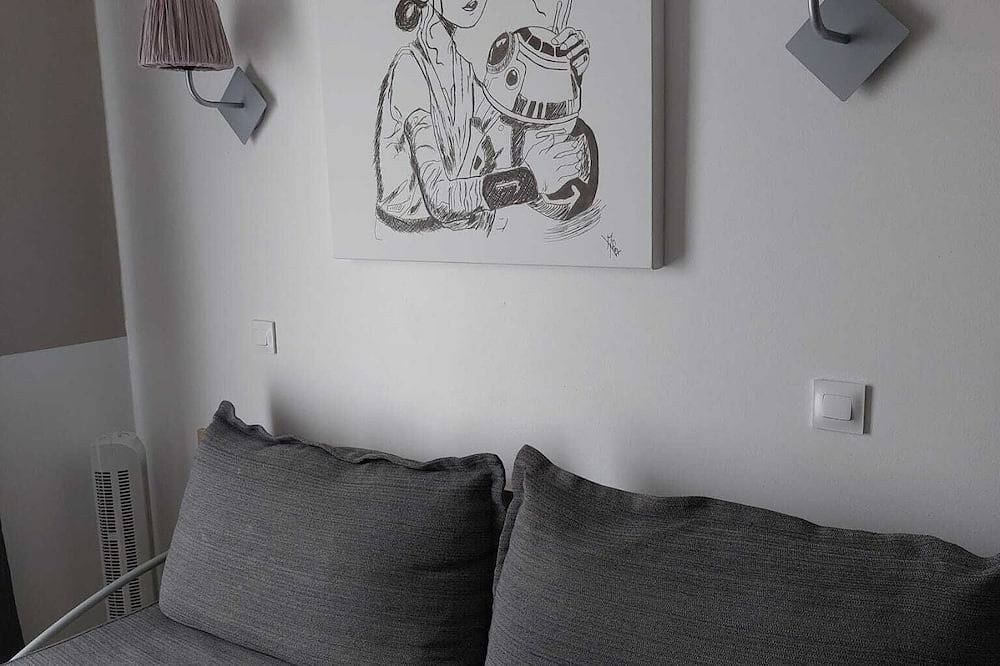 Entire apartment, Your charming little apartment near Disneyland! in Serris, Seine-et-Marne