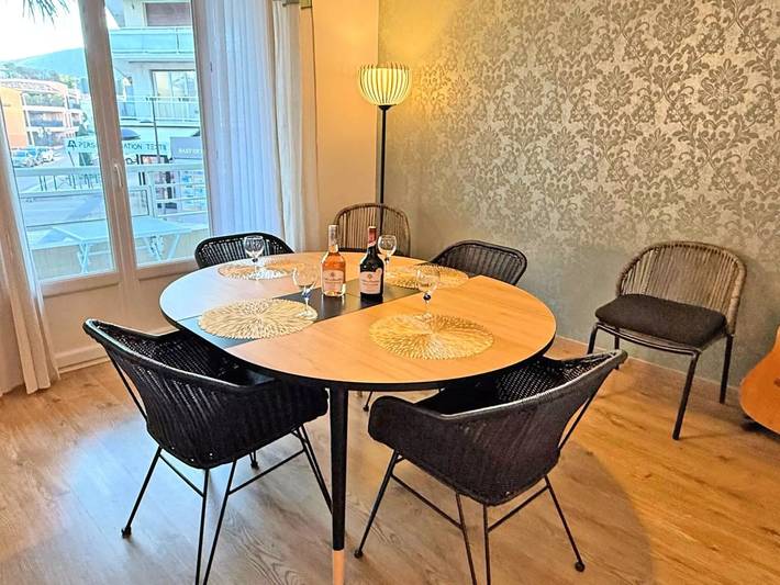 Gîte pour 5 personnes, avec terrasse dans Casino De Sainte Maxime - 2