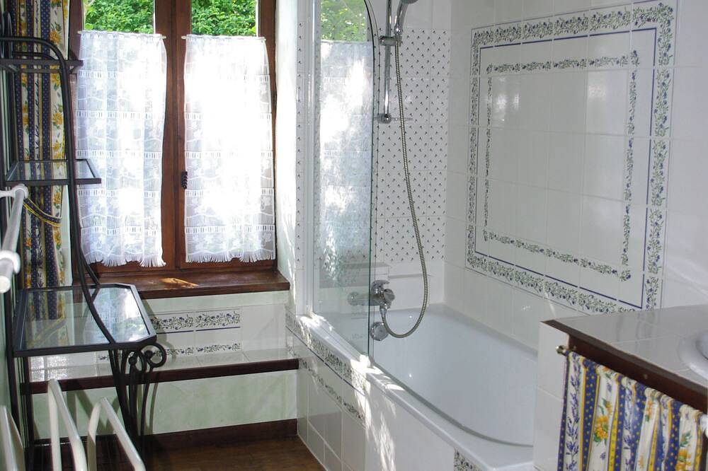 Large character gîte, sleeps 6. Absolute calm in Dolmayrac, Villeneuve-sur-Lot und Umgebung