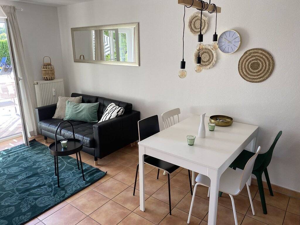 Ganze Wohnung, Appartement mit Schwimmbad in Bodman-Ludwigshafen, Obersee (Bodensee)