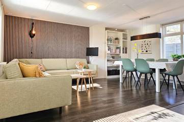 Ferienhaus für 6 Personen, mit Ausblick und Terrasse sowie Garten in Serooskerke