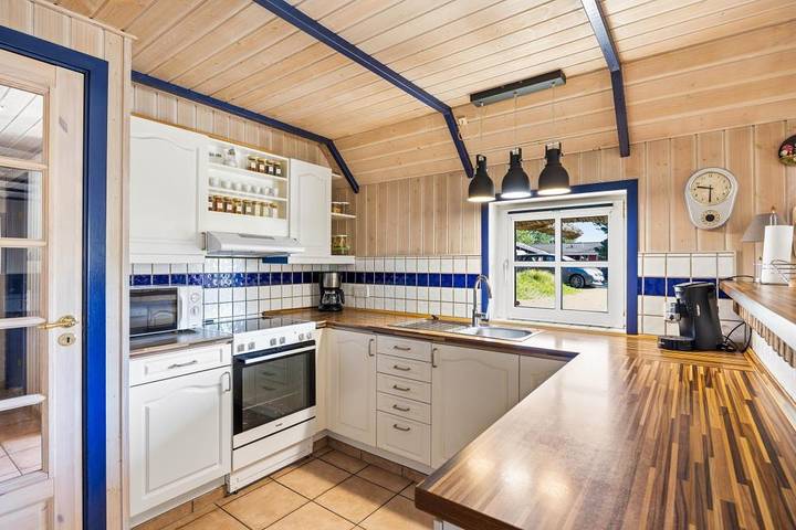 Villa für 8 Personen, mit Balkon/Terrasse und Whirlpool sowie Sauna in Biikebrennen - 4