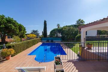 Villa pour 8 Personnes dans Cala San Francisco, Blanes, Photo 3