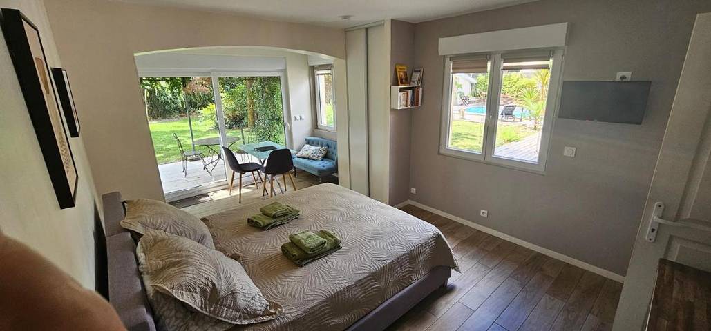 Gîte pour 2 personnes, avec terrasse à Parempuyre
