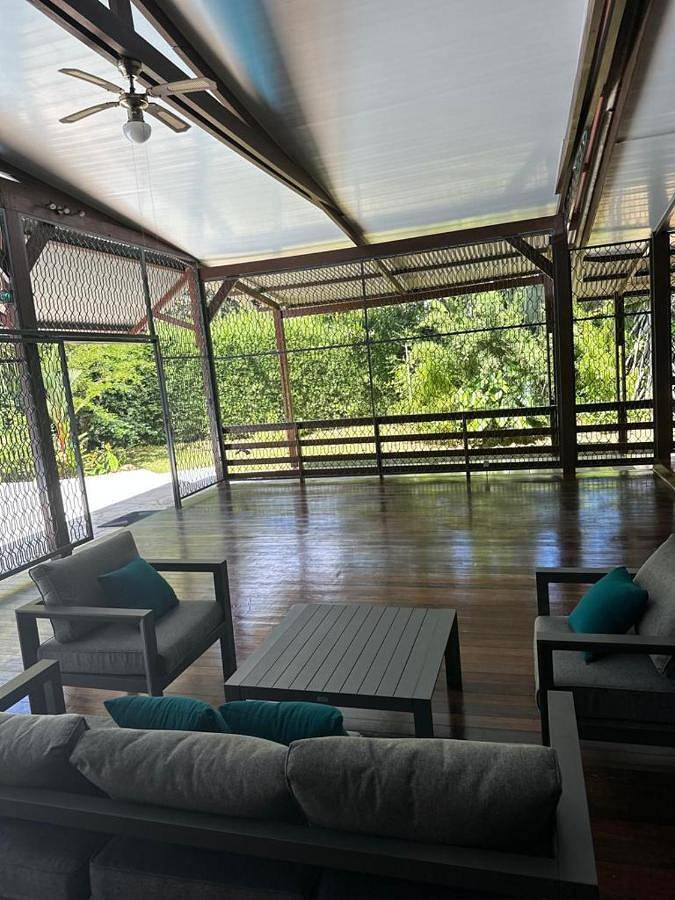 Location de vacances pour 6 personnes, avec jardin et piscine ainsi que terrasse et jacuzzi dans Guyane française - 3