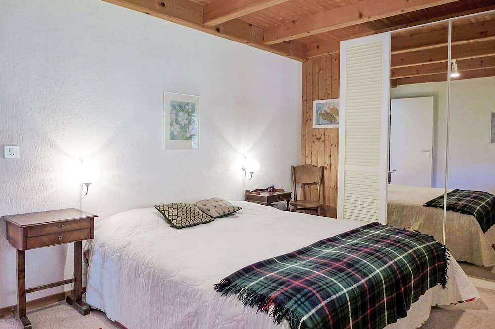 Appartamento intero, Incantevole appartamento per 5 ospiti con Wifi, Tv, balcone e vista panoramica in Schwendi b. Grindelwald, Grindelwald