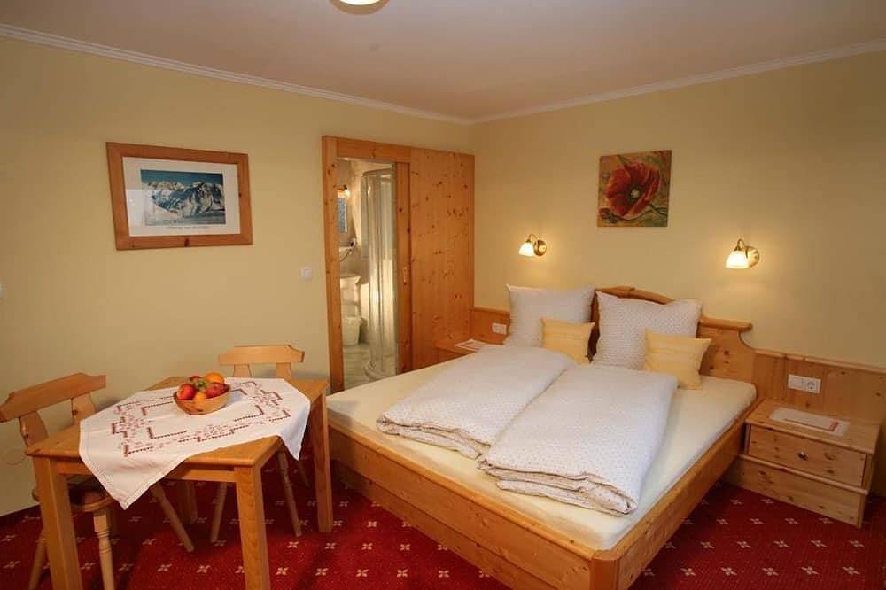 Double room with shower, Wc - Feldlhof in Schladming, Schladming-Dachstein