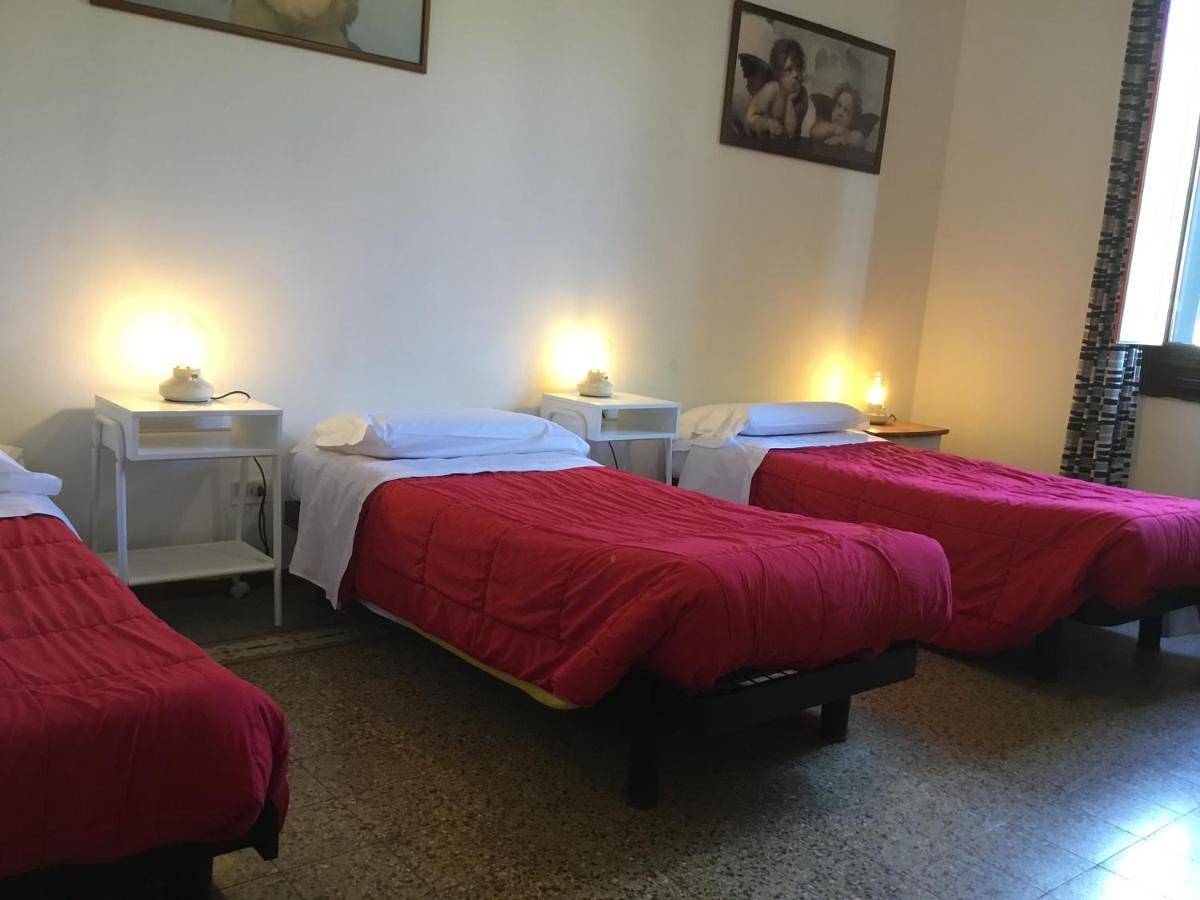 Guesthouse for 1 person with terrace in Florence city center, Florence