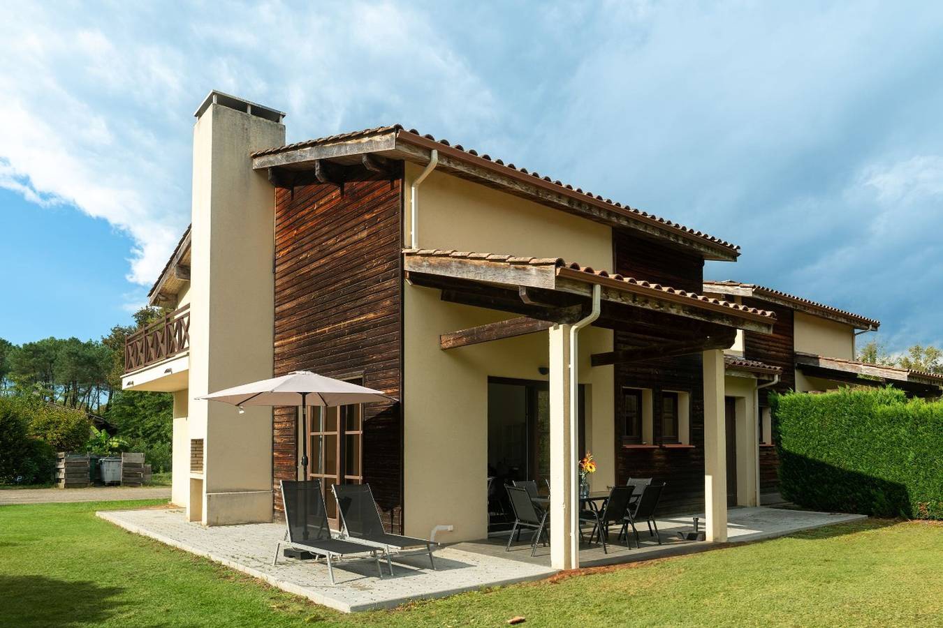 Graves 6p in Salles with 3 bedrooms and 2 bathrooms in Salles, Region de Arcachon