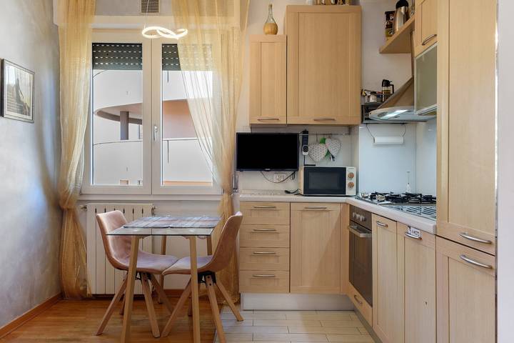 Apartamento entero, Casa Bonsai: confort y comodidad en Prato con aparcamiento privado in Prato, Provincia de Prato